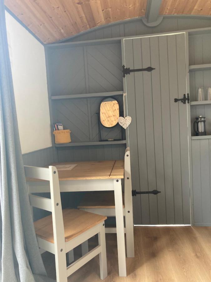 Cefn Crib Cabins มาฮันเล็ธ ภายนอก รูปภาพ