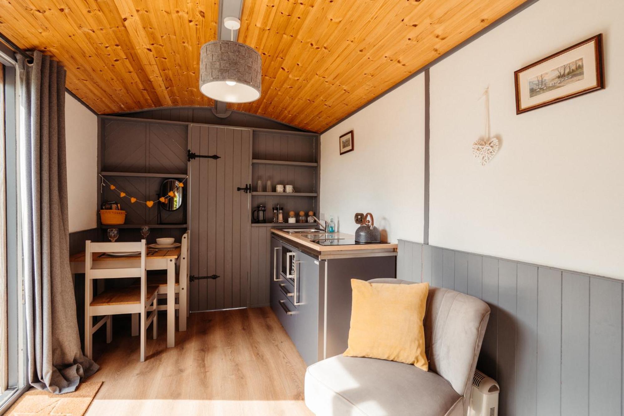 Cefn Crib Cabins มาฮันเล็ธ ภายนอก รูปภาพ